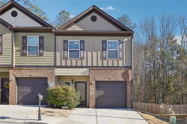 view of front of house with a garage