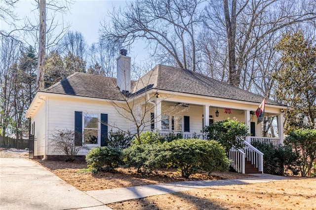 view of front of house featuring covered porch