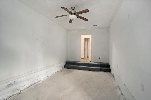 unfurnished room featuring ceiling fan