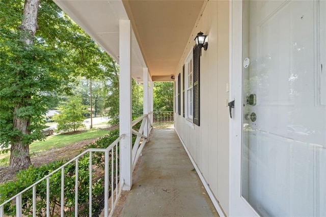 balcony featuring a porch