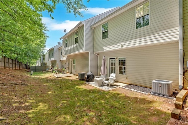 261 Venture Path, Hiram, GA 30141 - back of property with a patio area