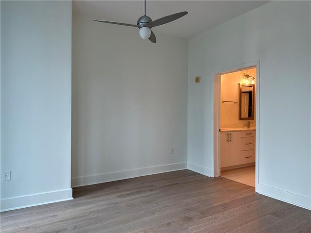 dining space featuring baseboards, visible vents, wood finished floors, and recessed lighting