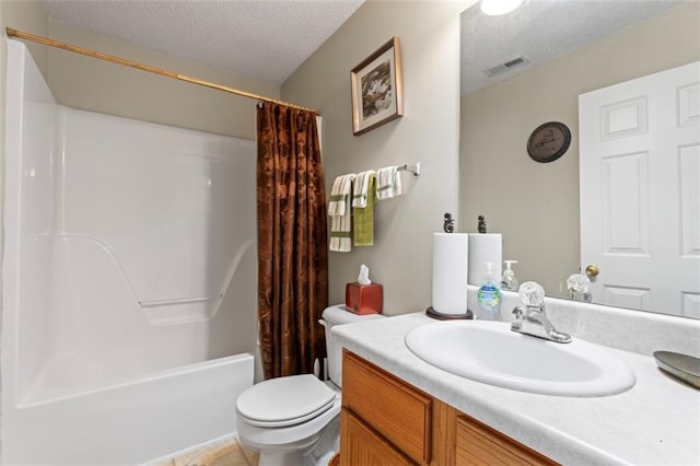 full bathroom featuring shower / bathtub combination with curtain, vanity, toilet, and a textured ceiling