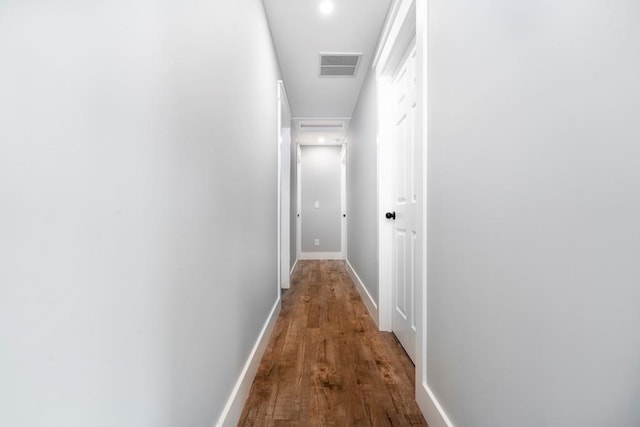 661 Inglewood Dr SE, Smyrna, GA 30080 - hall featuring wood finished floors and baseboards