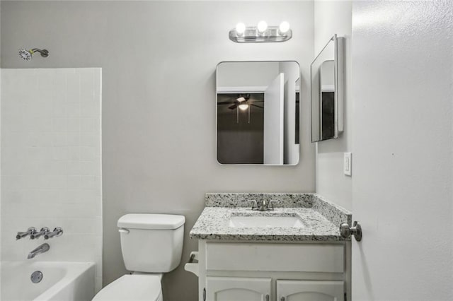 1050 Chapman Cir, Stone Mountain, GA 30088 - full bath with vanity, a ceiling fan, and  shower combination
