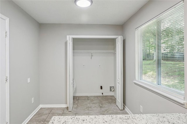 1050 Chapman Cir, Stone Mountain, GA 30088 - washroom featuring baseboards