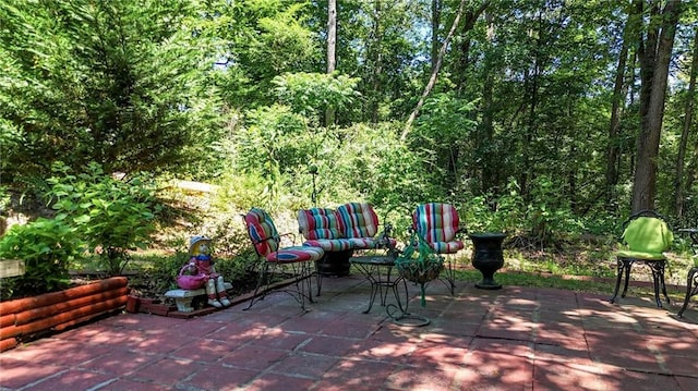 103 Mims Dr, Calhoun, GA 30701 - view of patio with outdoor lounge area