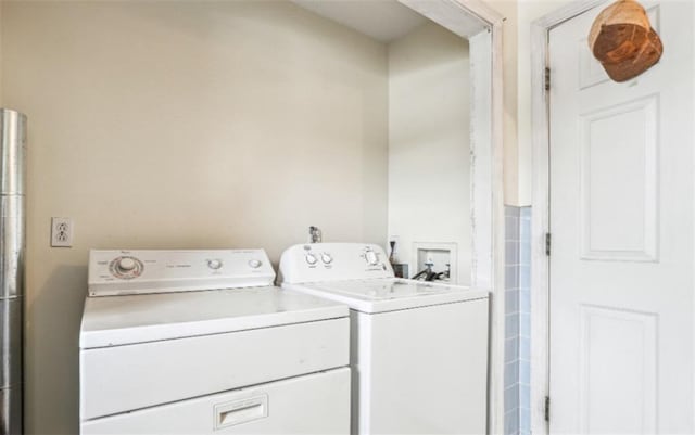 904 Corinth Five Points Rd, Buchanan, GA 30113 - washroom with independent washer and dryer