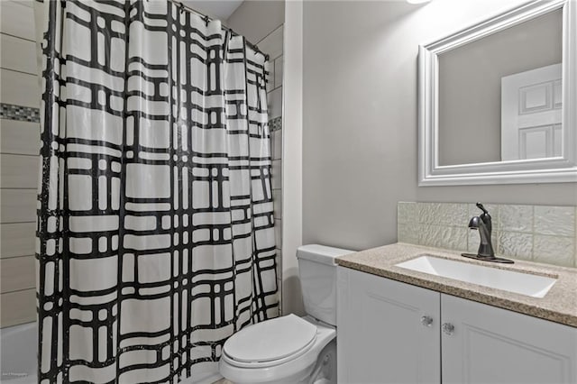 2990 Hearthstone Dr, Cumming, GA 30041 - full bathroom with toilet, vanity, decorative backsplash, and shower / bath combination with curtain