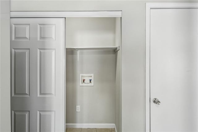 4322 Idlewood Ln, Tucker, GA 30084 - clothes washing area with hookup for a washing machine, baseboards, and laundry area