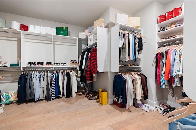 920 Wemberley Ln, Marietta, GA 30064 - spacious closet featuring wood finished floors