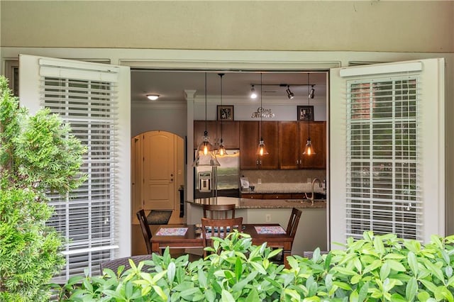 entrance to property with sink