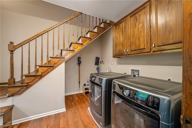 6040 Neely Farm Dr, Peachtree Corners, GA 30092 - bedroom with visible vents, baseboards, ceiling fan, and light wood-type flooring