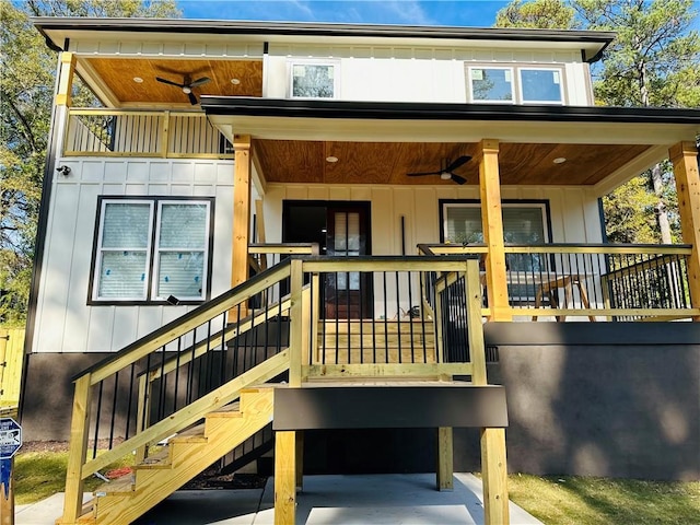 back of house featuring ceiling fan