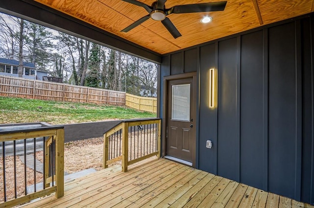 deck with ceiling fan