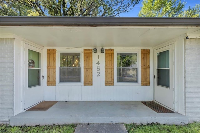 1452 Mercer Ave, Atlanta, GA 30337 - view of exterior entry with brick siding