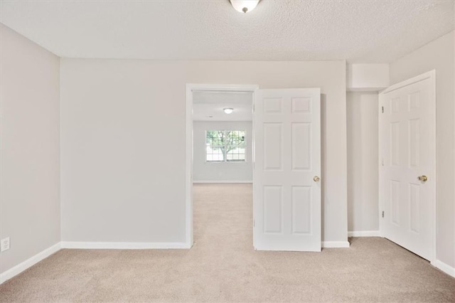 946 Redan Trce, Stone Mountain, GA 30088