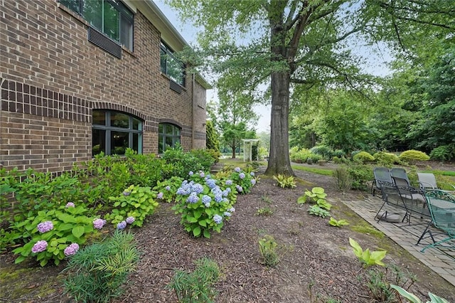 1800 Clairmont Lk Unit 313, Decatur, GA 30033 - view of yard featuring a patio area