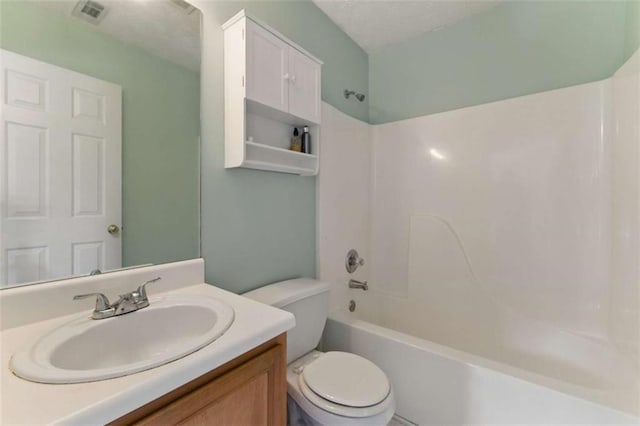 1689 Camden Forrest Way, Riverdale, GA 30296 - full bath featuring toilet, shower / bathtub combination, and vanity
