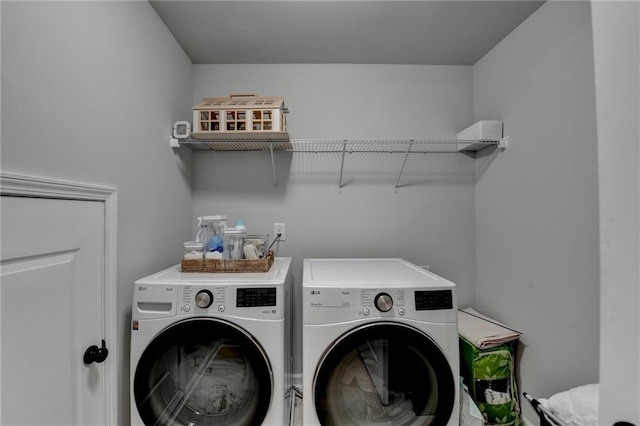 5215 Wheeler Run Dr, Auburn, GA 30011 - washroom featuring washing machine and clothes dryer