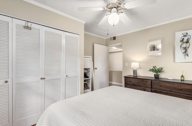 bedroom featuring ornamental molding and ceiling fan