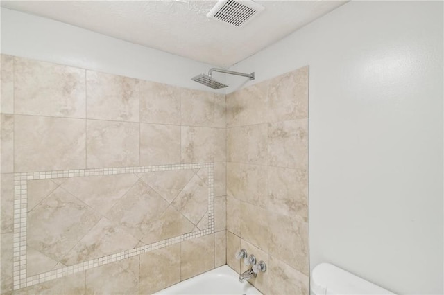 6429 Woodstone Way, Morrow, GA 30260 - full bathroom featuring toilet and bathtub / shower combination