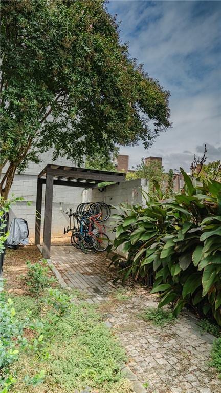 view of yard with a patio area