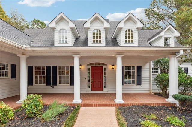 view of front facade with covered porch