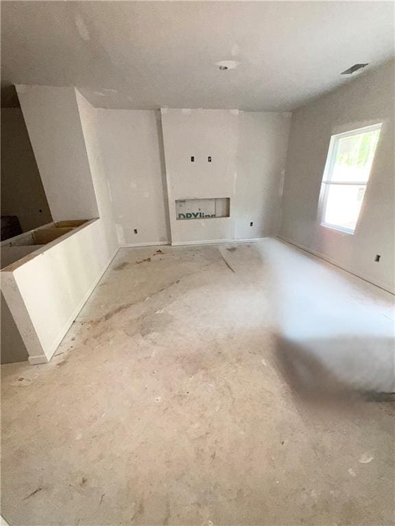 543 Courthouse Park Dr, Temple, GA 30179 - view of unfurnished living room