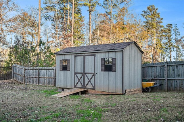 view of outbuilding