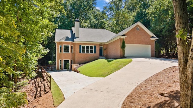 view of front of house with a front lawn