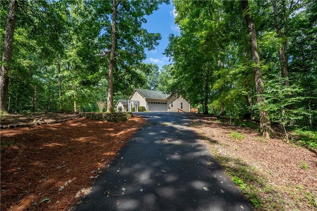 5584 Northwoods Rd, Clermont, GA 30527 - view of front of house featuring driveway