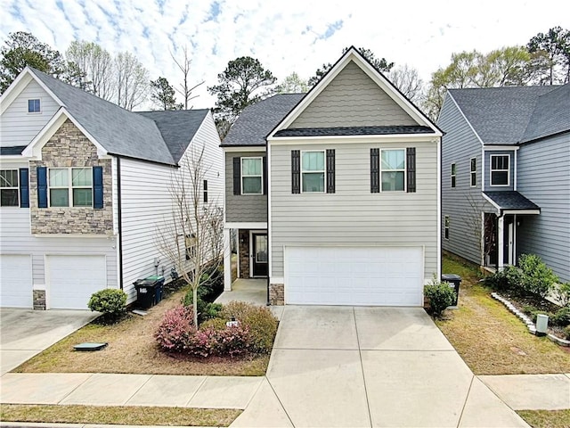 view of front facade featuring a garage