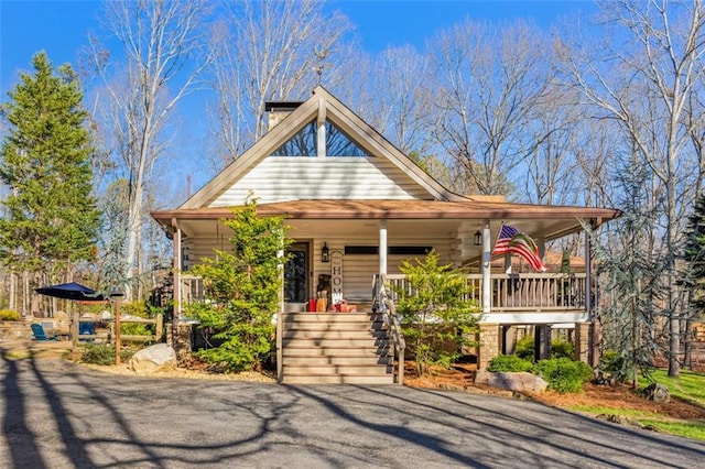 view of front facade with a porch