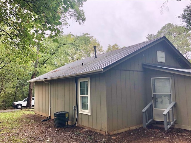 116 Nation Dr, Calhoun, GA 30701 - view of home's exterior with central AC unit