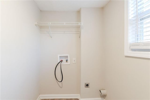 4412 Rustic Wood Dr, Stone Mountain, GA 30083 - clothes washing area with washer hookup and electric dryer hookup