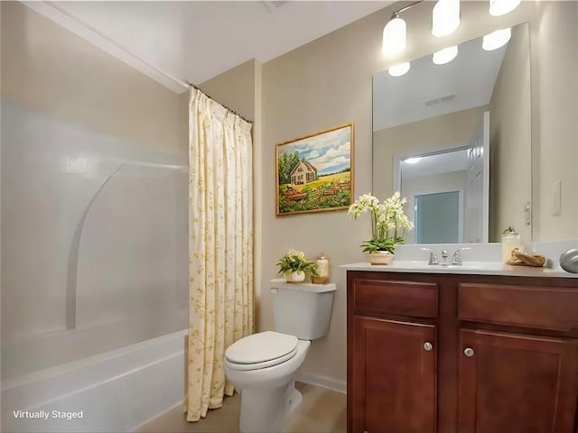 full bathroom featuring toilet, visible vents, shower / bath combo with shower curtain, and vanity