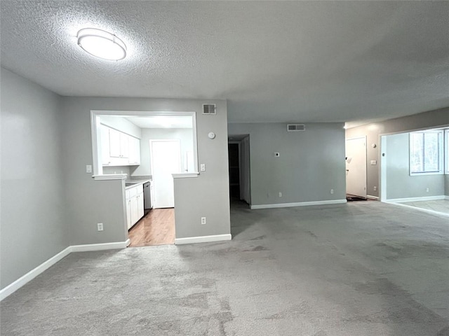 3020 Wingate Way, Sandy Springs, GA 30350 - empty room featuring visible vents, light carpet, and baseboards
