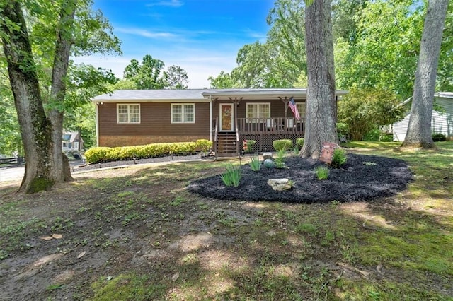 6863 Recreation Ln, Acworth, GA 30102 - single story home with a porch