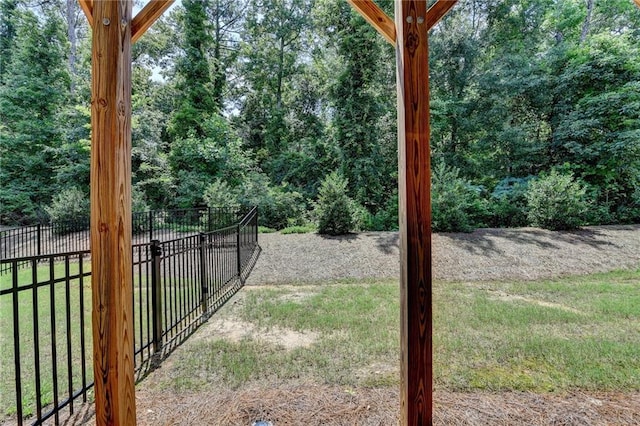 2719 Hedgeway Cir, Kennesaw, GA 30144 - view of yard