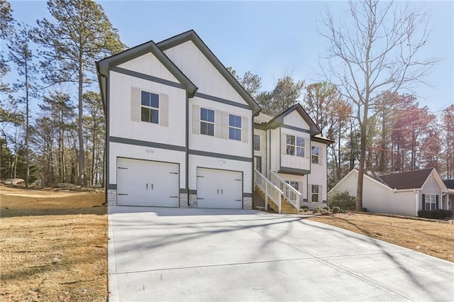 view of front of home featuring a garage