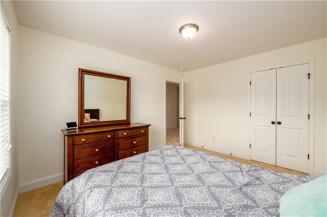 1076 Scenic Park Trl, Lawrenceville, GA 30046 - bedroom featuring carpet, baseboards, and a closet