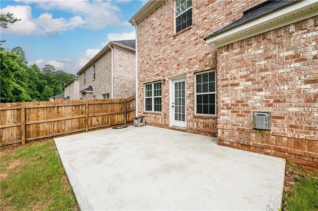 1076 Scenic Park Trl, Lawrenceville, GA 30046 - view of patio / terrace