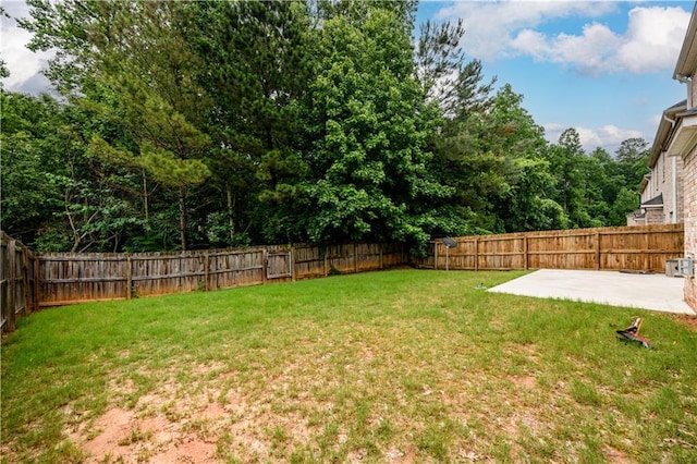 1076 Scenic Park Trl, Lawrenceville, GA 30046 - view of yard featuring a patio area