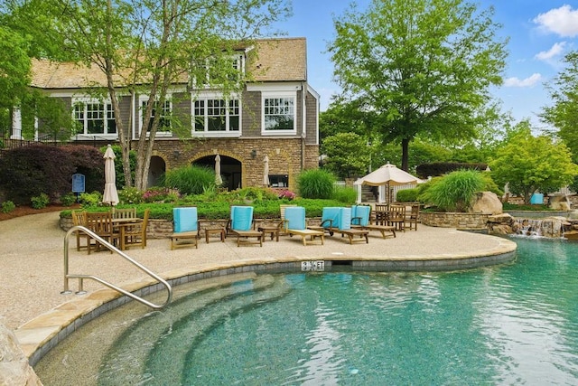 6756 Hedge Row Ln, Gainesville, GA 30506 - community pool with a patio area
