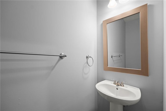 526 Wilbanks Rd, Alto, GA 30510 - bathroom featuring a sink