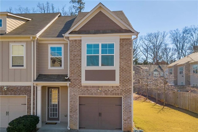 view of front of house featuring a garage