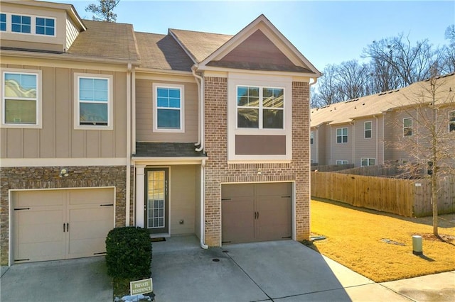 view of front of house featuring a garage