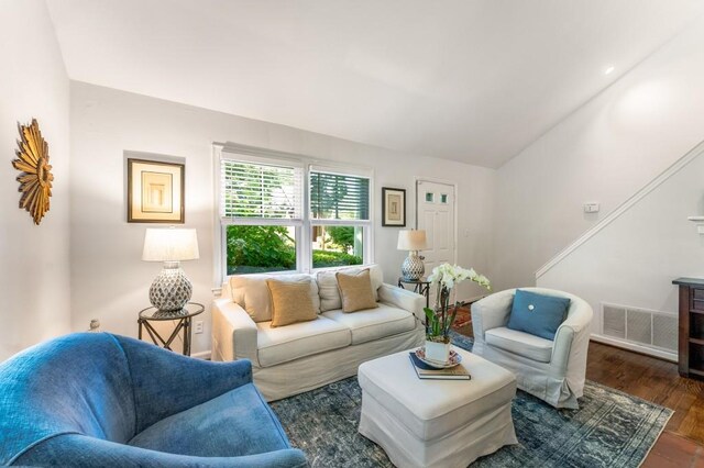 522 Trabert Ave NW, Atlanta, GA 30309 - living area with vaulted ceiling and wood finished floors