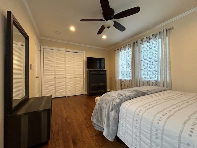 5862 Kitchens Rd SE, Mableton, GA 30126 - bedroom featuring crown molding, dark hardwood / wood-style floors, ceiling fan, and a closet